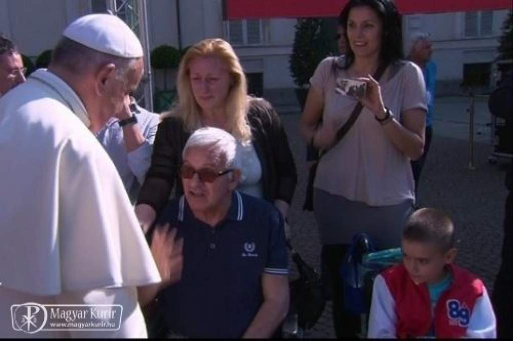 Ferenc pápa betegekkel és fogyatékkal élőkkel találkozott Torinóban