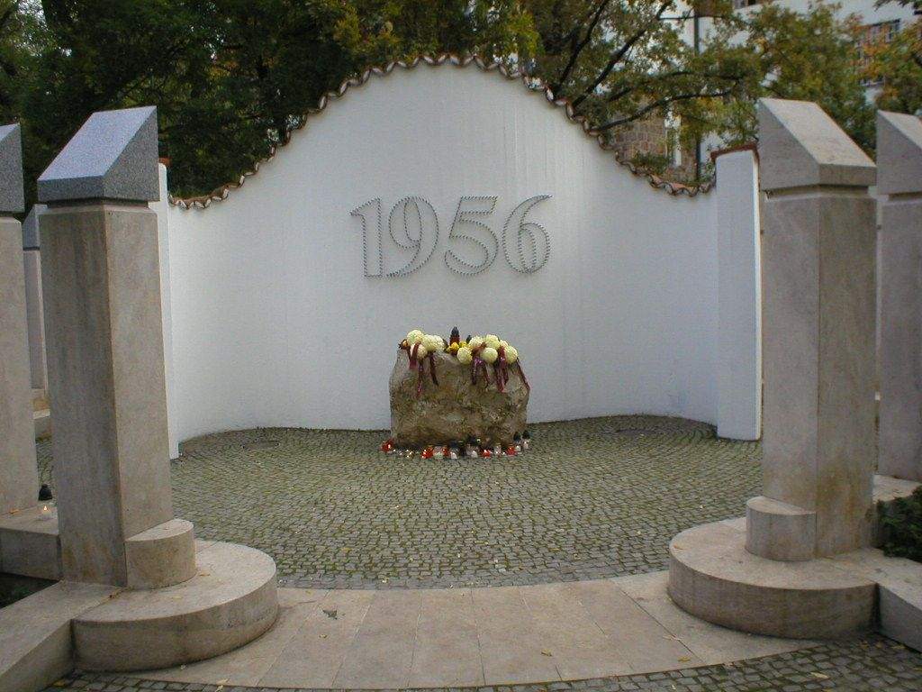 Megemlékezés 1956 –os Emlékműnél
