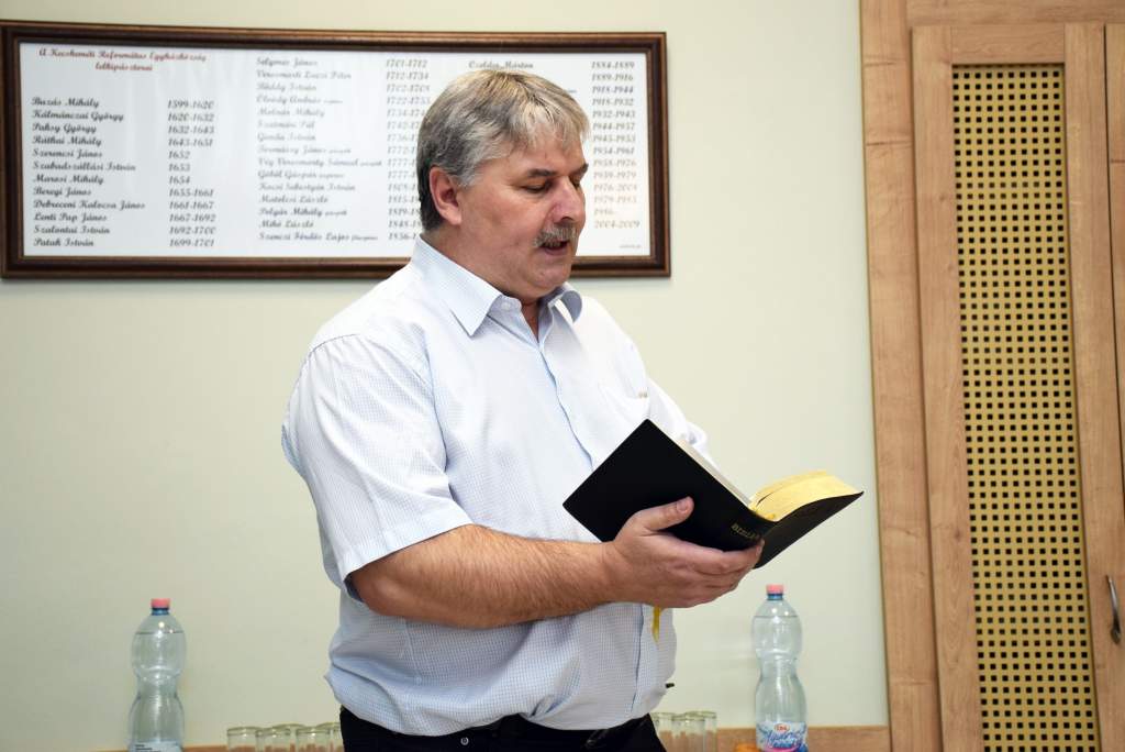 Új gyülekezeti munkatársakat „avattak” a kecskeméti reformátusok