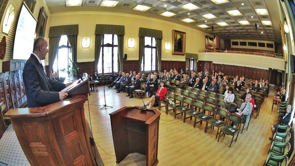 Beiktatták tisztébe a Dunamelléki Református Egyházkerület új főjegyzőjét