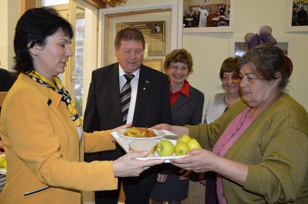 A Rotary Club országos kormányzója járt a Wojtyla Házban