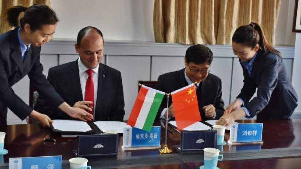 Kurdi Viktor Kínában - Együttműködési megállapodás a Pekingi Vízmű és a MaVíz között