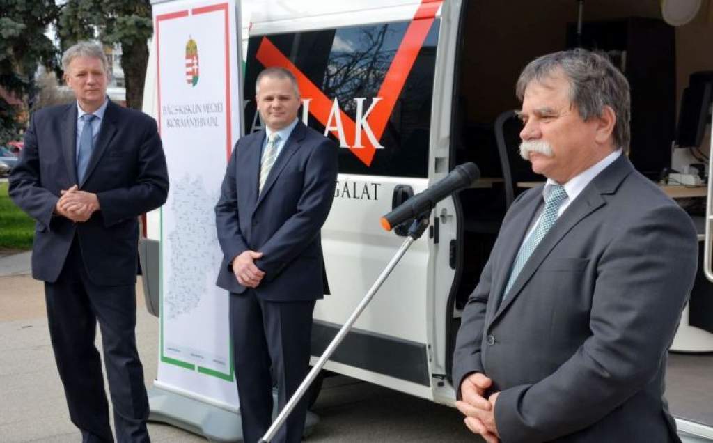 Mobil kormányablak segíti az ügyintézést mostantól Bács-Kiskunban