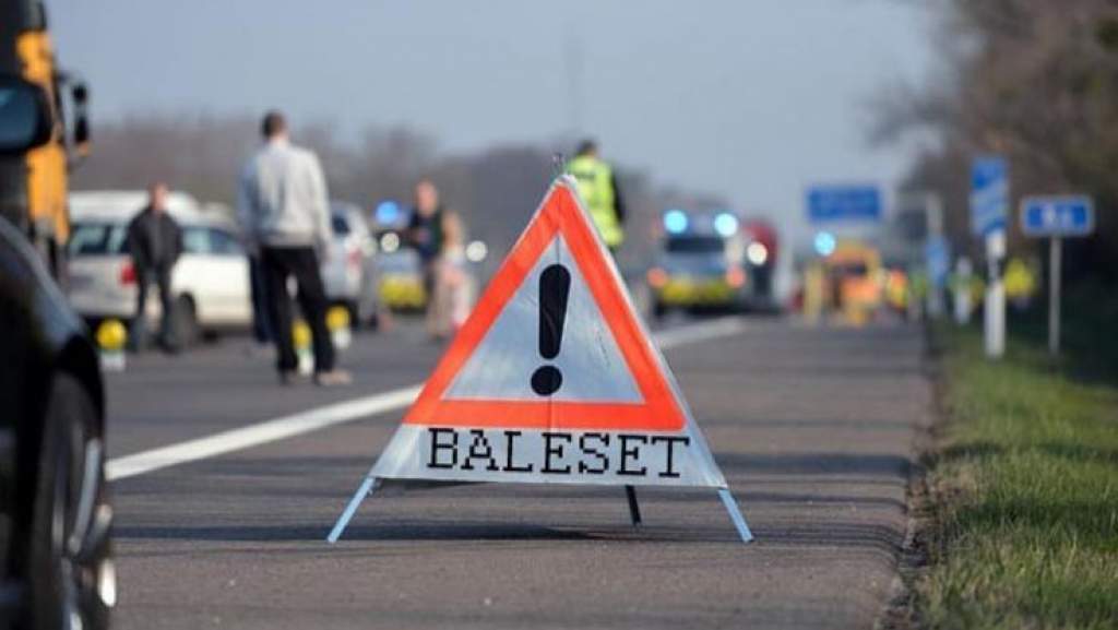 Lezárták az M5-ös autópályát Szeged felé egy felborult tréler miatt Lajosmizse közelében