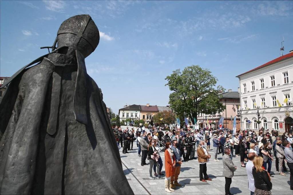 Lengyelországban megünnepelték Szent II. János Pál születésének centenáriumát