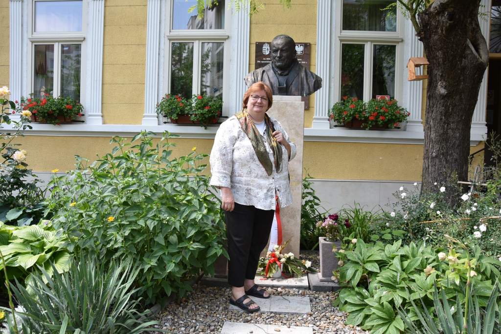A Vidám Törzsasztal és a német írónő januárban is gyámolította a szegényeket
