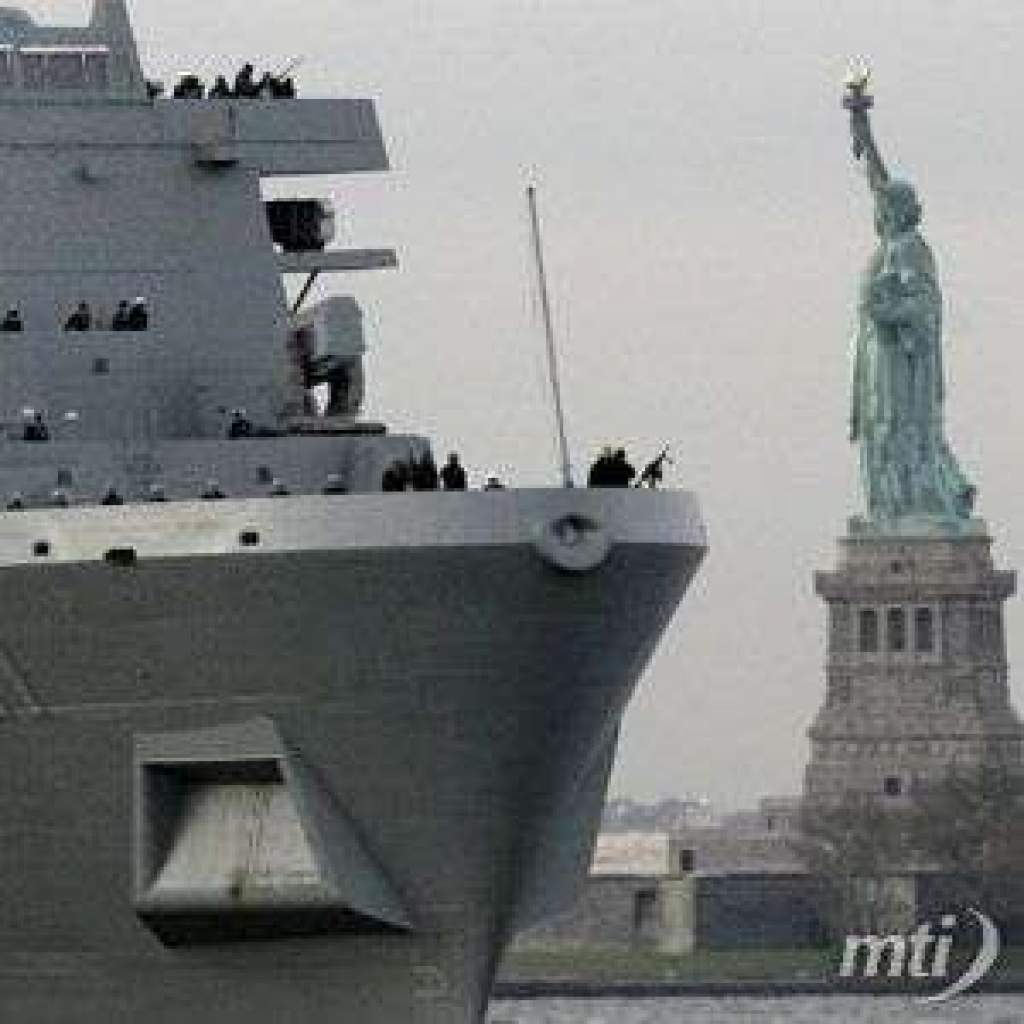 Szolgálatba állt a WTC-romokból épült amerikai hadihajó