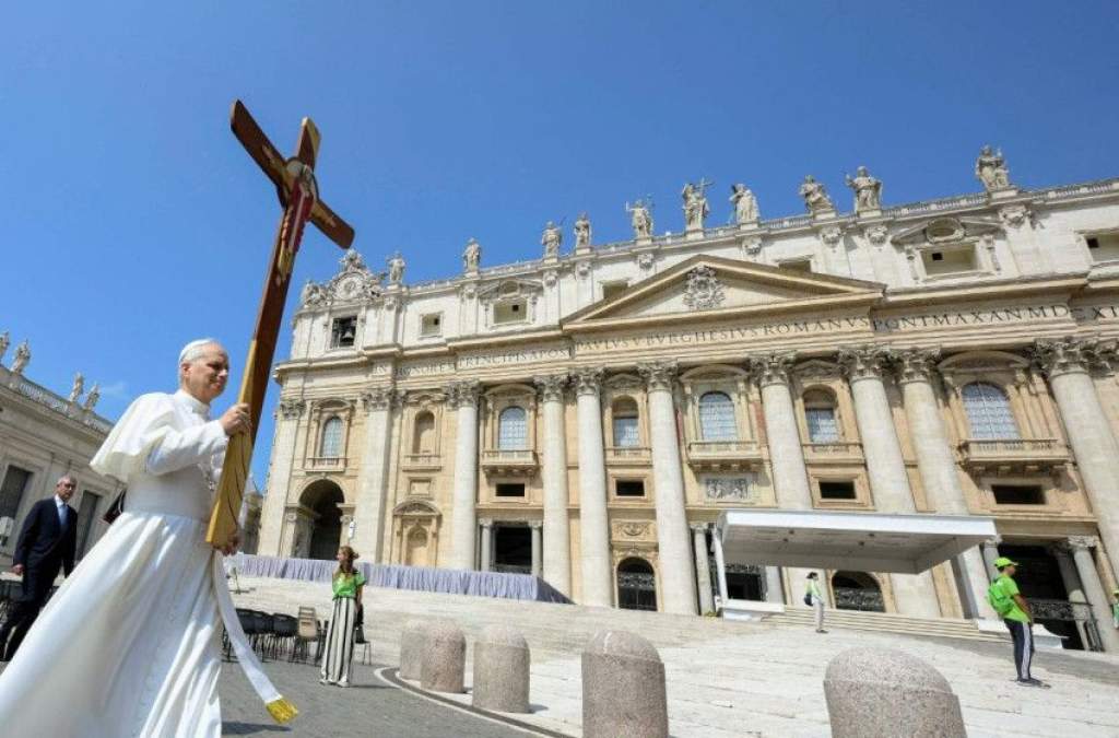 XIV. Leó a Szentszék jubileumán: Az Egyház termékenysége Krisztus keresztjétől függ 