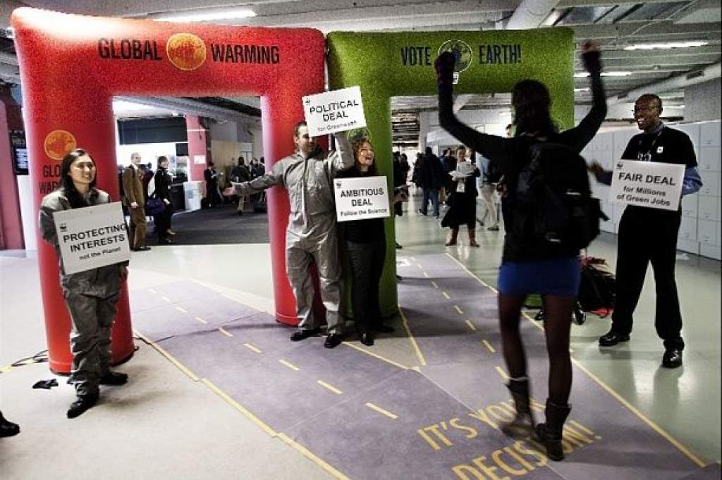 KOPPENHÁGA: csúnyán felsültek a klímacsúcs szervezői  