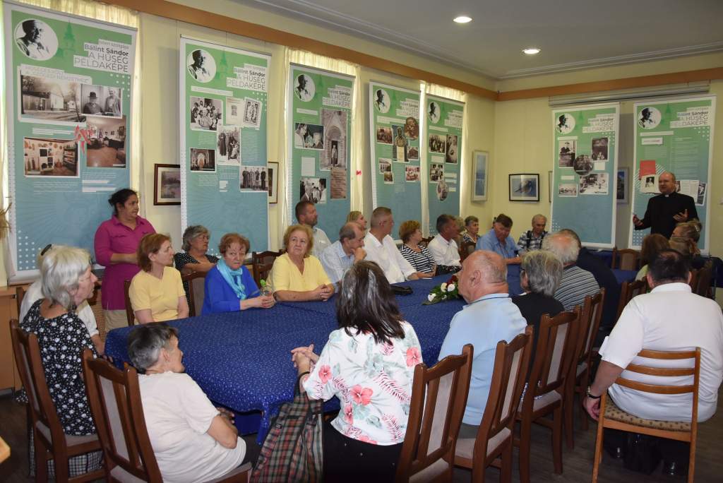 Többet elviselni, mint amire képes az ember - Egy hitvalló élet tanúsága - Bálint Sándor szegedi néprajzkutató életét bemutató tárlat nyílt a Wojtyla Házban