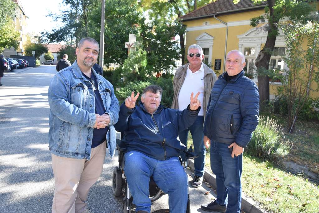 Kacskar fogja díszíteni a Wojtyla teret 