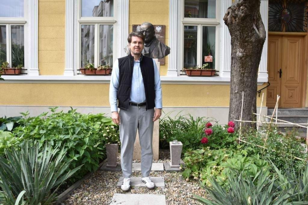 Szakértelemmel és szívvel – Nagy Gábor Tibor újabb adománya Szakértelemmel és szívvel – Nagy Gábor Tibor újabb adománya
