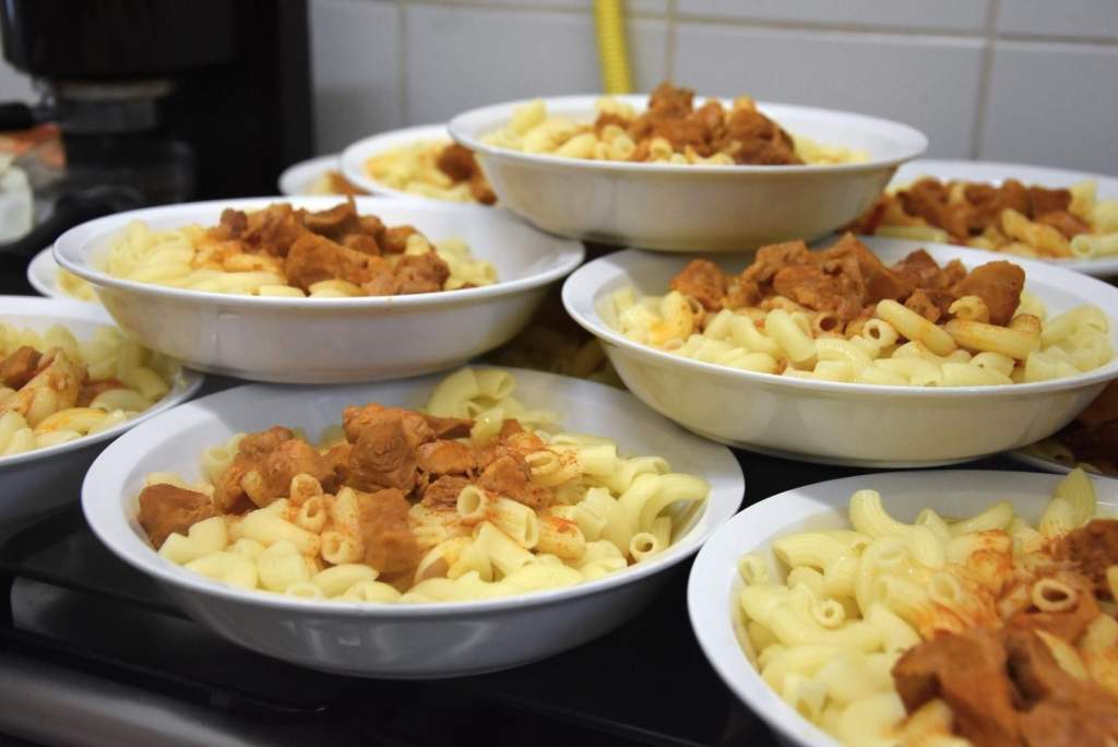 Szeretetvendégség izsáki szívvel