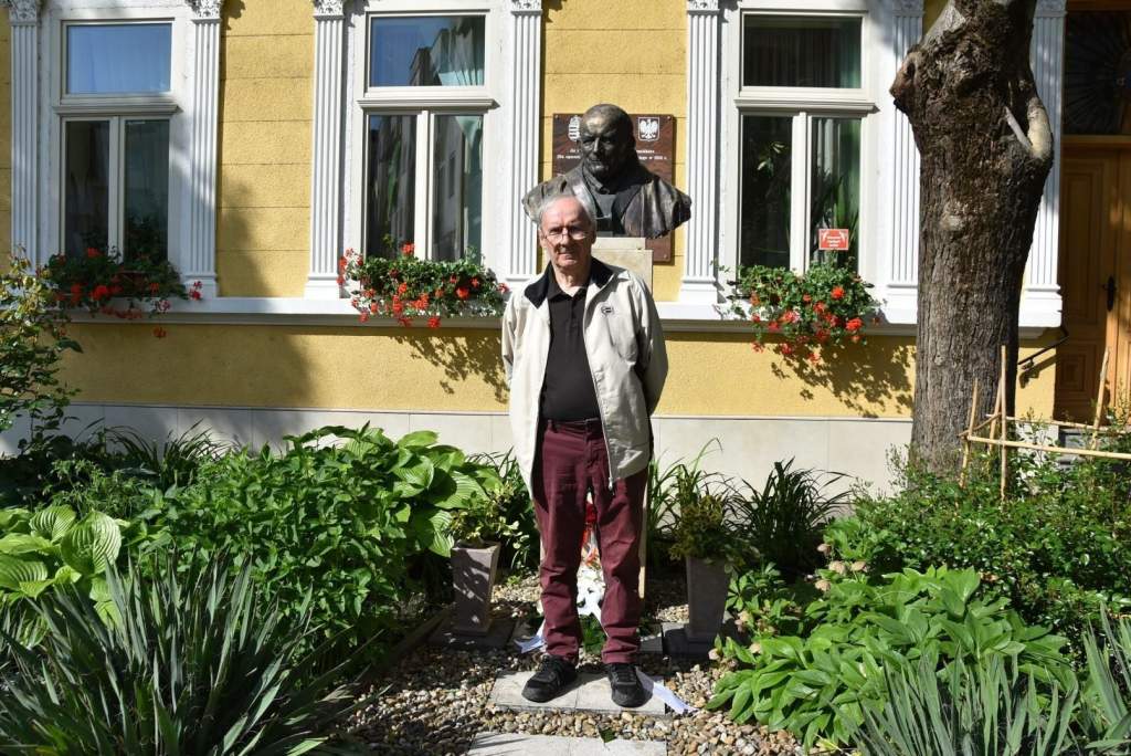 Aranyba foglalt irgalom – A transzcendencia és a karitász metszéspontjai Dénus Kiss Jenő életében