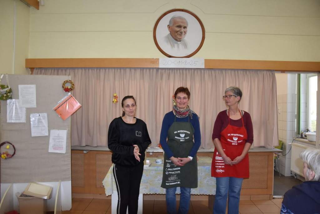 Meghitt ebédosztás a Fejes család jóvoltából