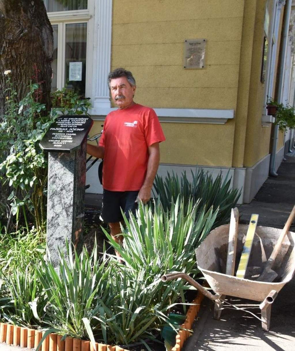 Kőbe vésett szeretet Borsos István jóvoltából