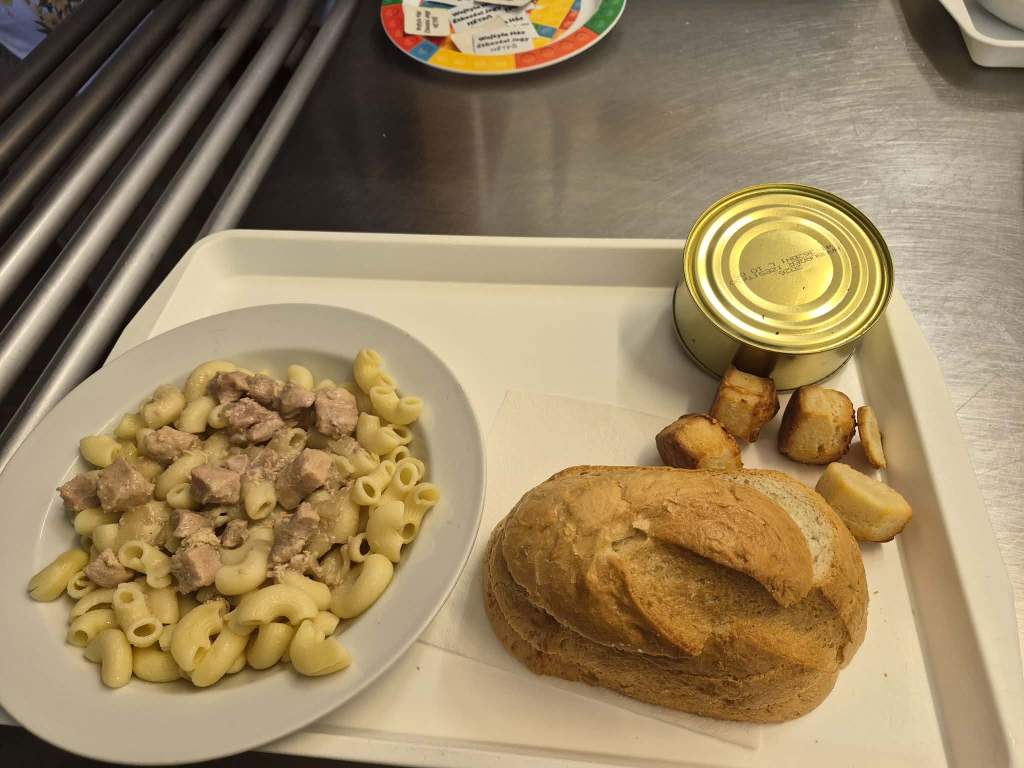 Magyar Nauzika és családja szeretetfalatkái