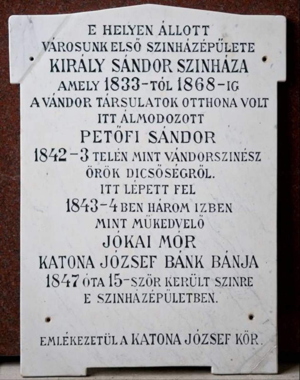 Emléktábla avató ünnepség a Katona József Emlékházban 