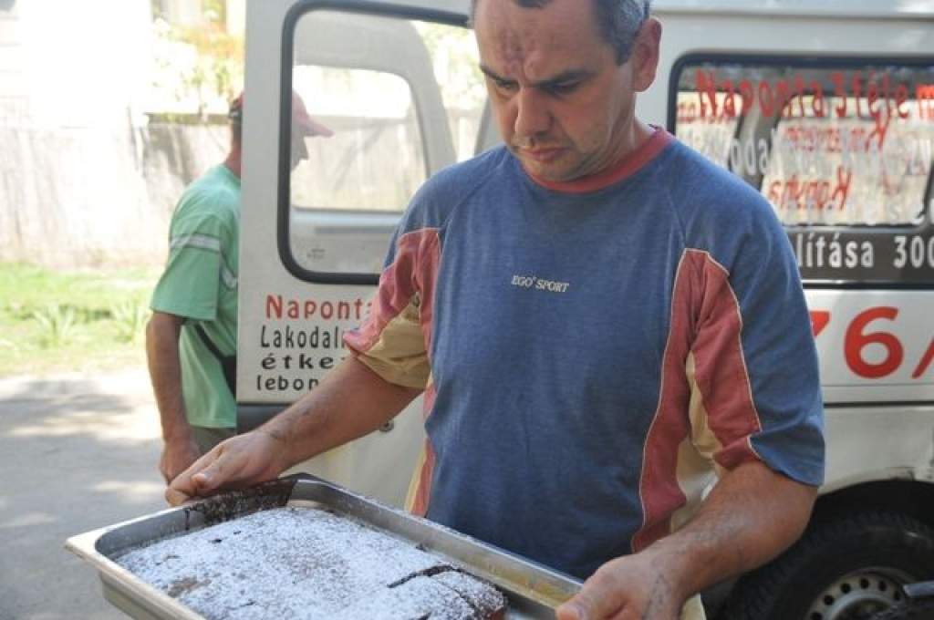 A Konzervgyári Konyha: főzelék és sütemény a terítéken