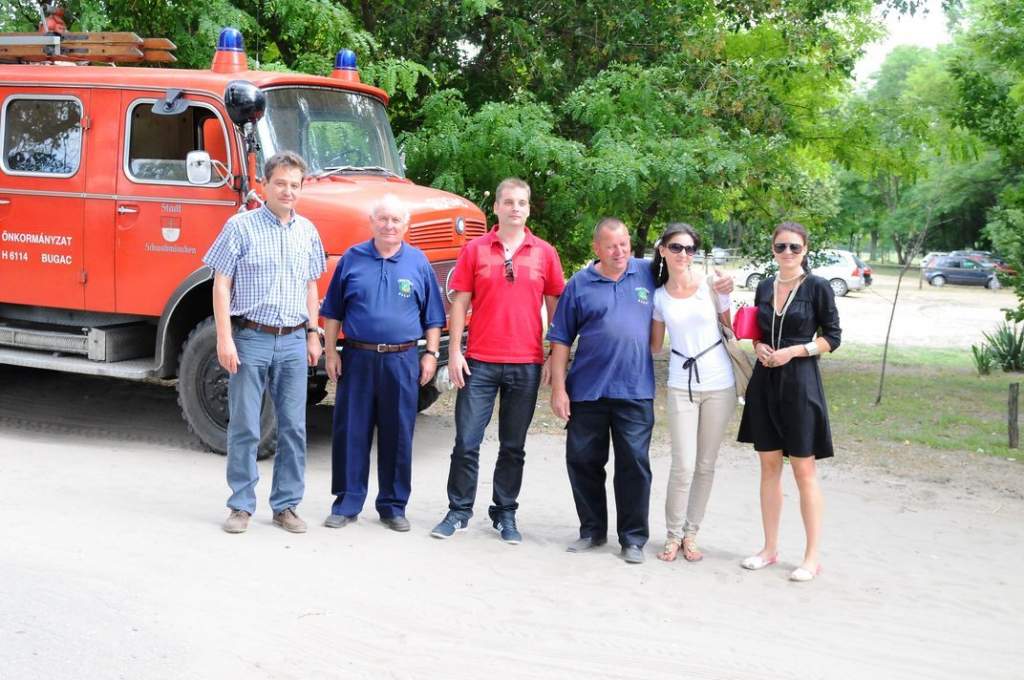 Adományátadás a bugaci önkéntes tűzoltóknak 
