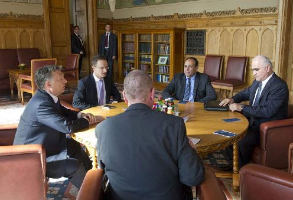 Orbán Viktor Azerbajdzsán gazdaságfejlesztési miniszterével tárgyalt