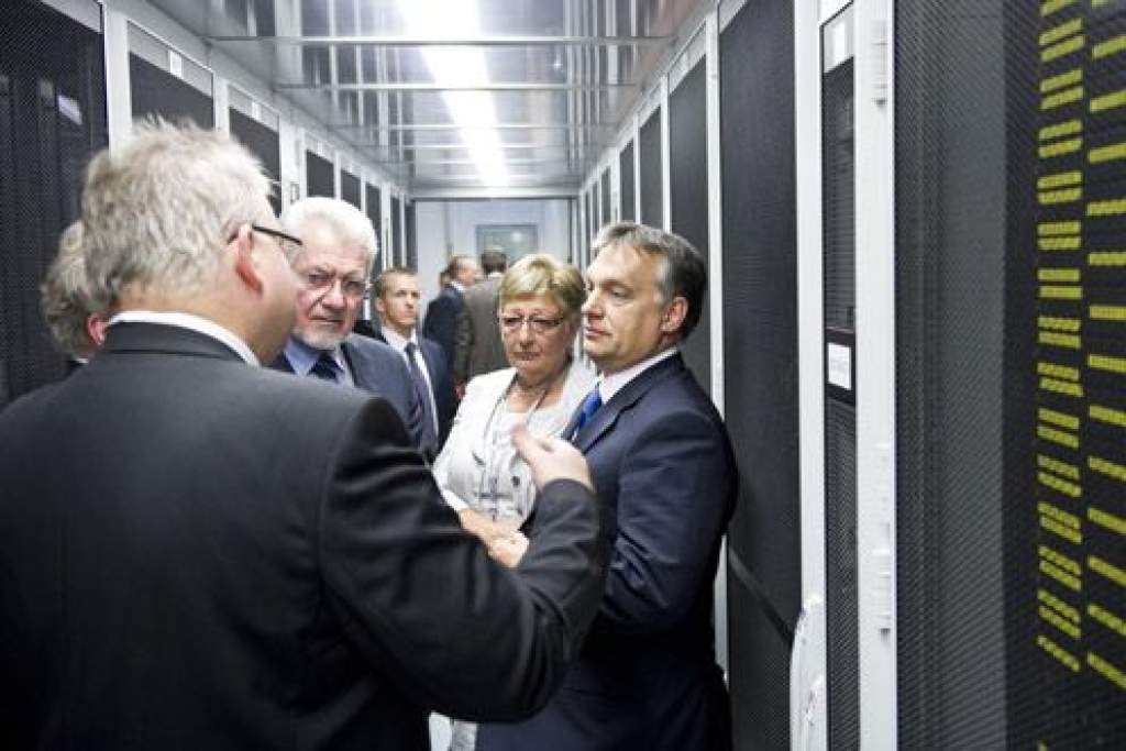 Orbán Viktor: a kutatási, fejlesztési programok biztató jövőt ígérnek