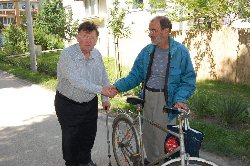 A Wojtyla Ház egyik gondozottja kerékpárt kapott ajándékba