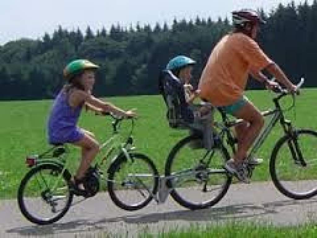 A kerékpárra szerelhető gyermekülések veszélyeiről