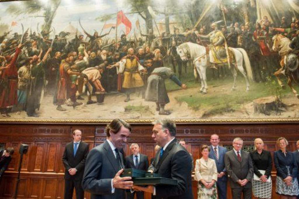 Állami kitüntetést adott át José María Aznar volt spanyol kormányfőnek Orbán Viktor