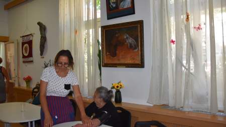 Vérnyomást mértek a Wojtyla Házban