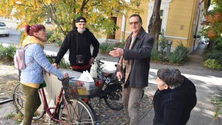 Politikus szívvel – Szeberényi Gyula Tamás ételt és reményt is adott