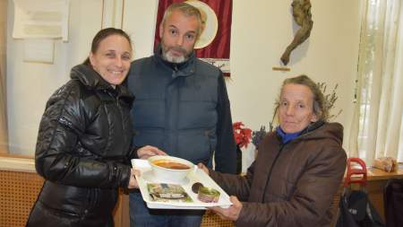 A dusnoki baráti kör szeretetlakomára invitálta az elesetteket