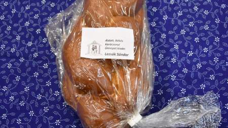Lezsák Sándor szeretetkalácsai