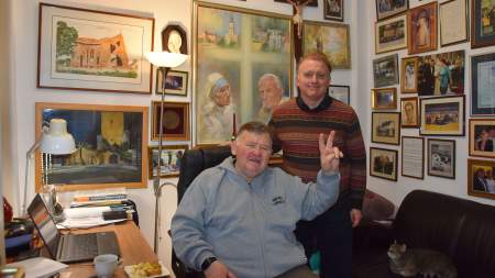 A Jóisten sokat ad, csak néha ronda csomagolásban – Lackfi János a Wojtylában vallott az élet pereméről és a szavak erejéről