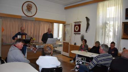 Áhítattal és keresztény énekekkel szolgáltak a kecskeméti baptisták