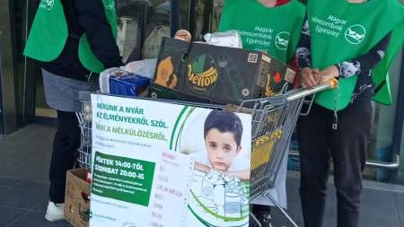 Élelmiszergyűjtés a rászorulókért