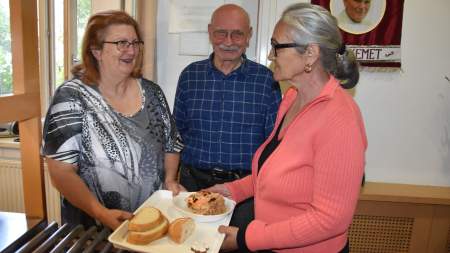 Júniusban is égett a szeretet lángja: Cornelia és Lajos újabb ebédadománya