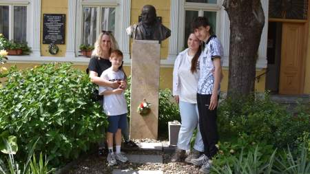 Ízekbe csomagolt emberség: Rászorulóknak nyújtott segítő kezet a Kisjuhász család
