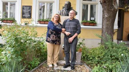 Cornelia és Lajos októberben is jótékonykodott
