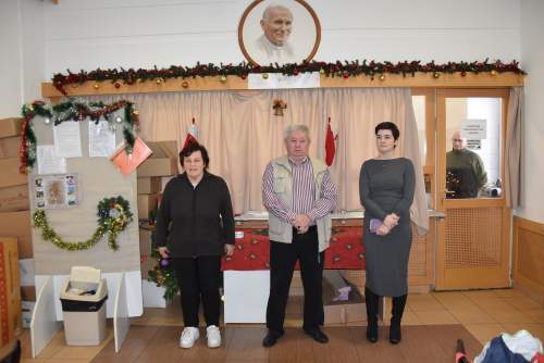 Frankó János támogatta az újévi ebédosztást