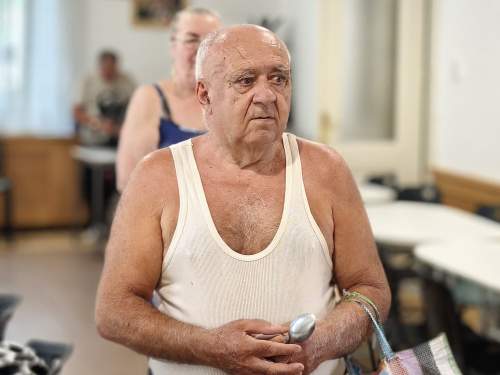 A cselekvő szeretet aranyfedezete: Szabó Antal júniusi jótéteménye