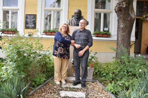 Cornelia és Lajos októberben is jótékonykodott